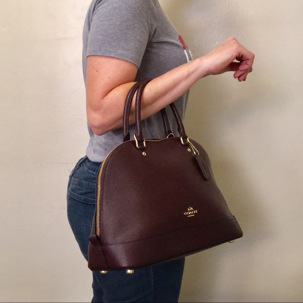 Coach Handbag - Picture 4 of 11